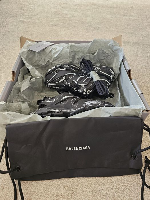 balenciaga track black grafitti 36