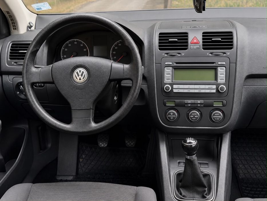 Volkswagen Golf 1.4 MPI 75.000 km