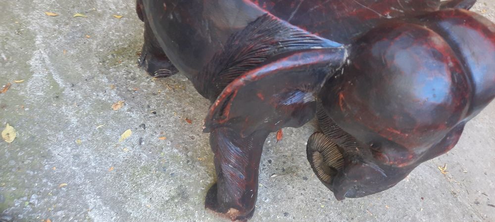 Дървена Маса 50ст/50ст слон Красива Изработка