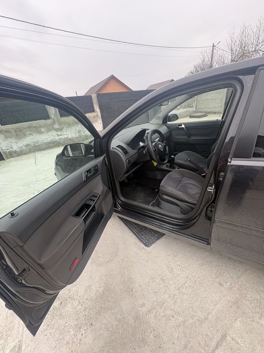 Volkswagen Polo 2006, 1.4 benzina, 242.000 km