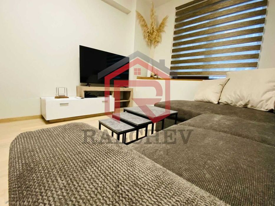 Дава се под наем Двустаен апартамент в Варна, Център - 66 кв.м за 777.75 € - Снимка #6