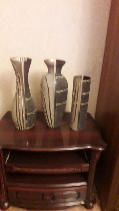 Продам вазы новые