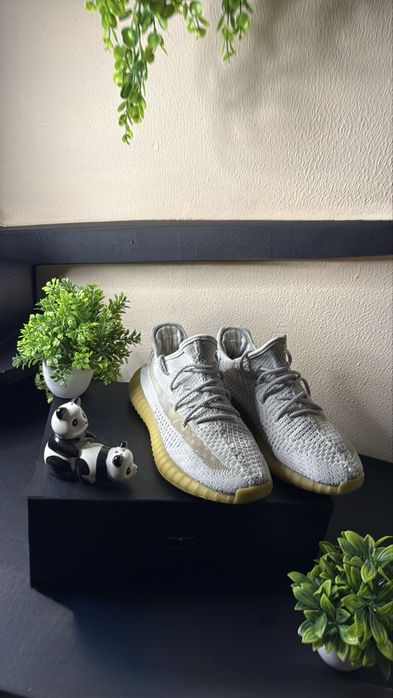 Adidas Yezzy Boost Marimea 42