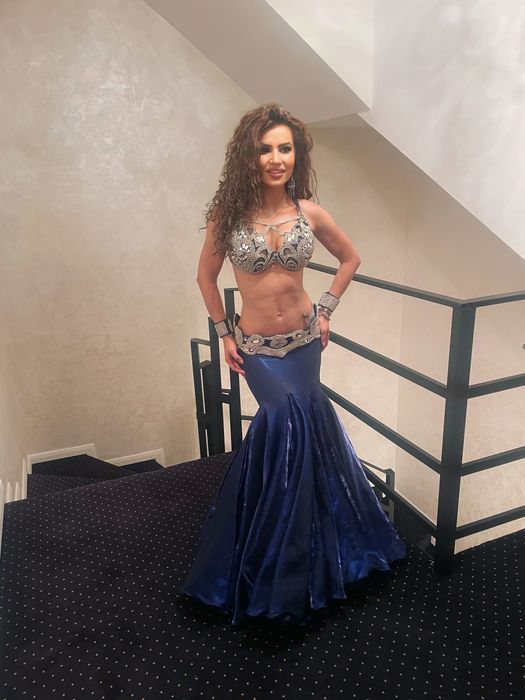 Dansatori profesionisti