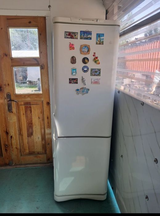 Продам холодильник в рабочем хорошем состоянии