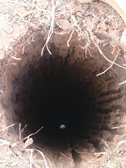 Foraje puțuri piloni denisipări adânciri curățări adinciri