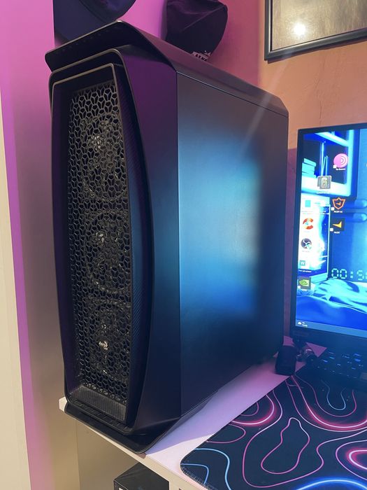 Продам корпус Aerocool