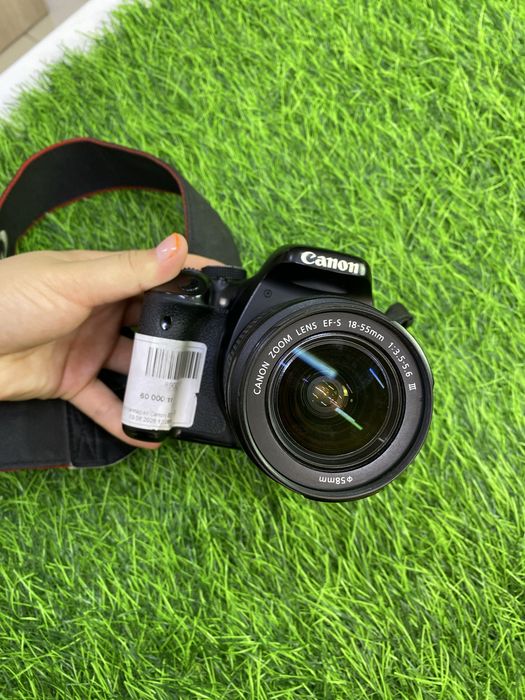 Фотоаппарат  Canon EOS 600D