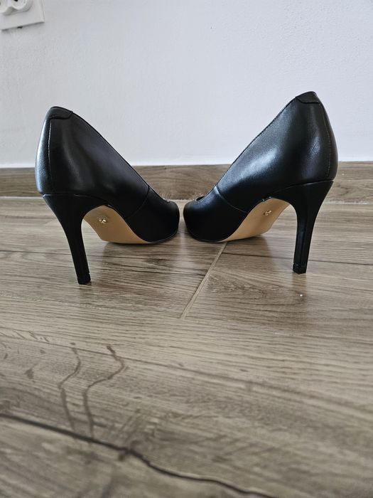 Pantofi stiletto Lasocki piele naturala 39