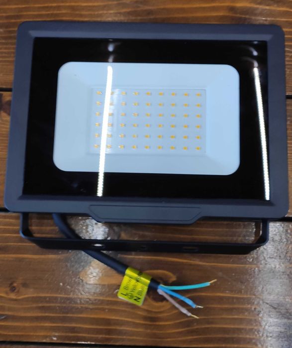 Reflector led 50w 80lei  100w 160lei