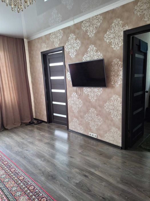 Продам 4-х комн. квартиру в Уральске