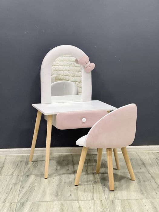 Трюмо для девочек