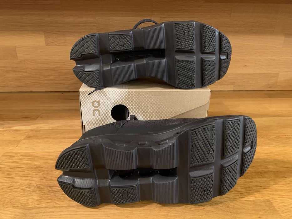 Чисто нови маратонки ON