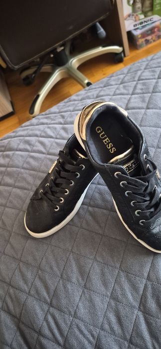 Маратонки Guess 39