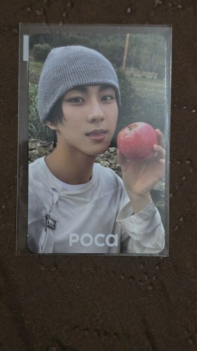 Разменям/ продавам/ купувам картички на Enhypen