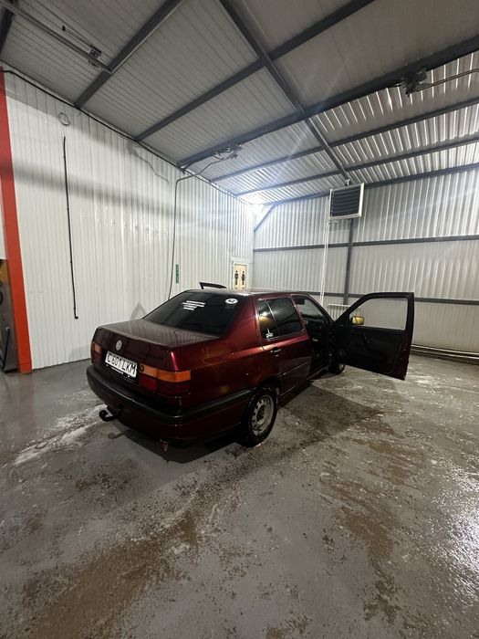 Продам живого немца