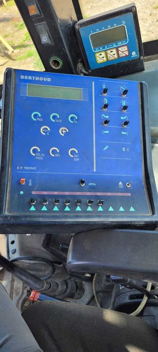 Erbicidator Berthoud Mack 40 SX28, stare perfecta. 28 m / 4.000 litri