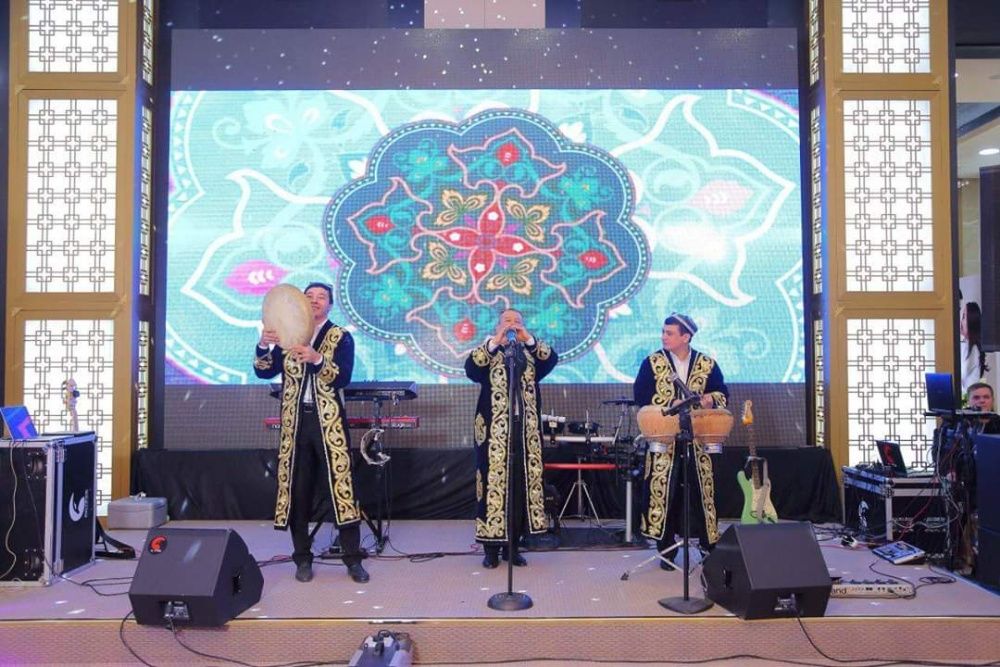 "Наво" халқ карнай ва сурнай жамоаси.