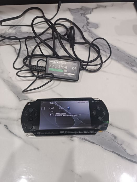 Продам PSP 1006 оригинал!