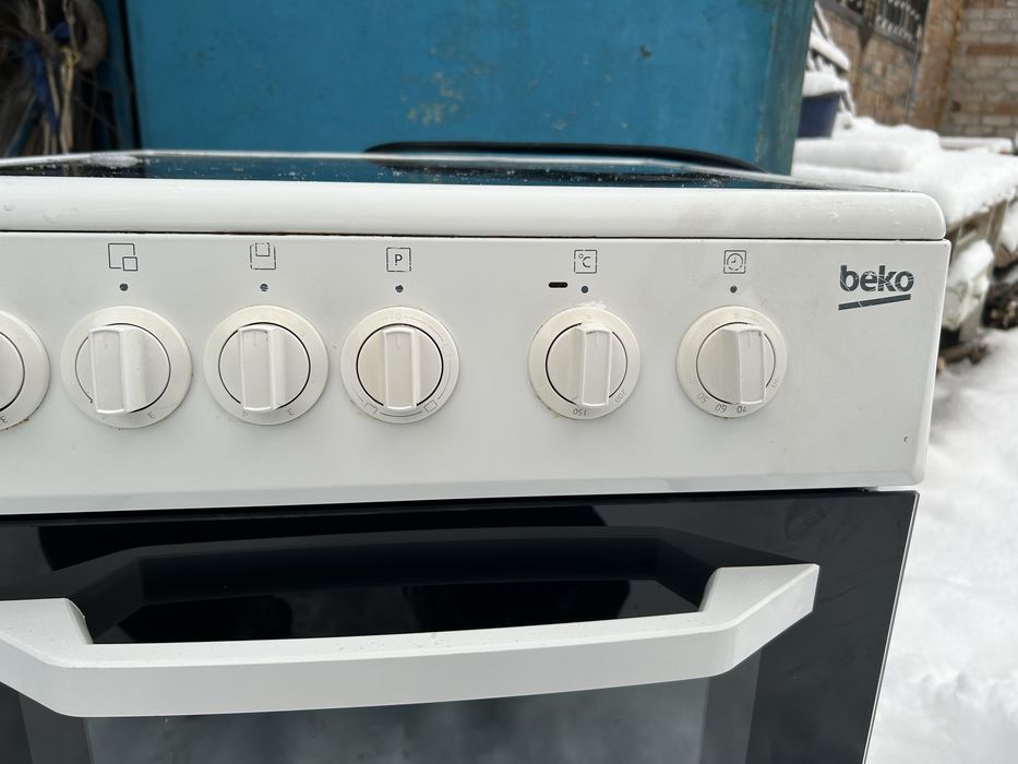 Прода элетроплиту беко
