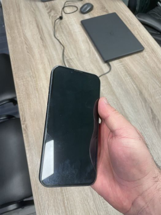 Iphone 14 перфектен