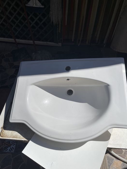 Chiuveta pentru baie din portelan