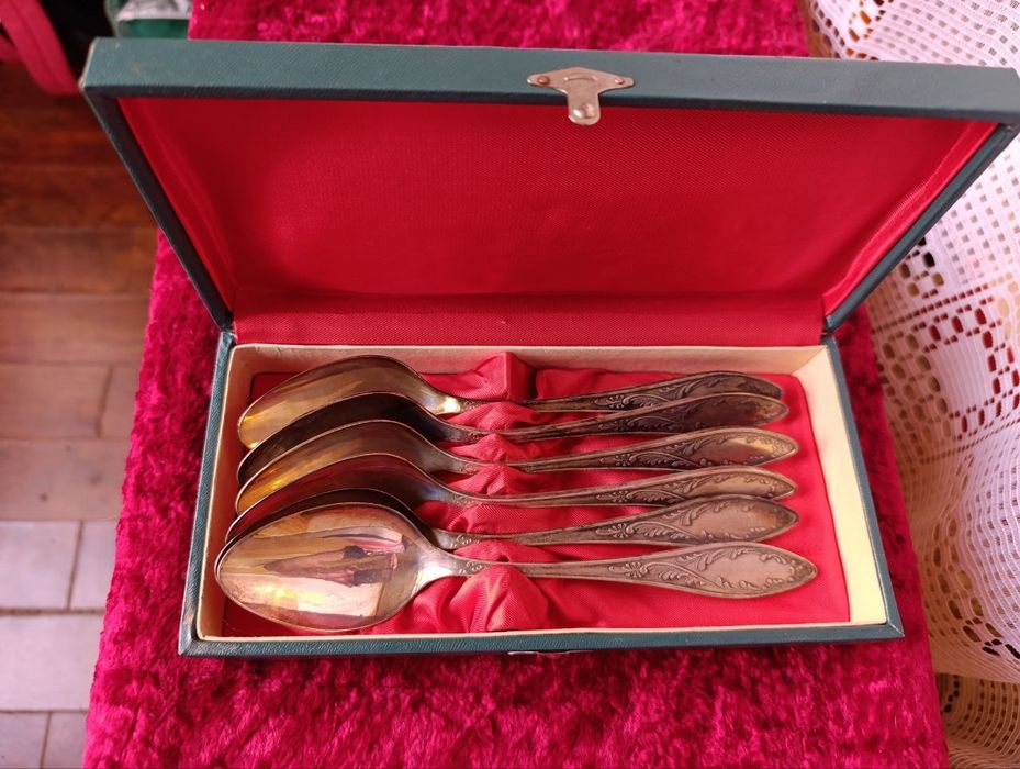 Вилки , ложки мельхиор НОВЫЕ , ножи  СССР
