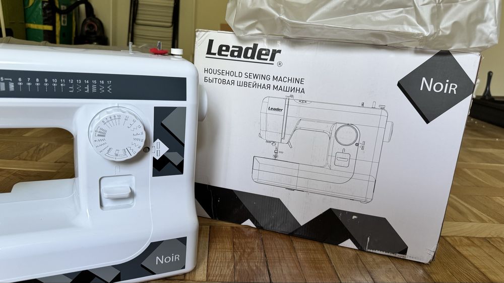 Швейная машинка noir leader