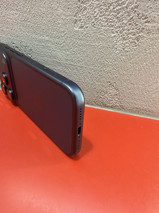 iPhone 17 Pro Blue Titanum– pentru piese/ dezmembrari