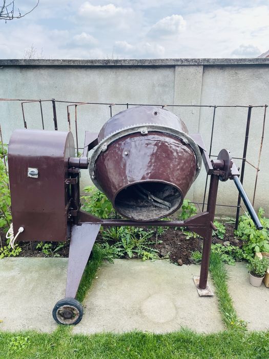 Vând betonieră heavy-duty, robustă