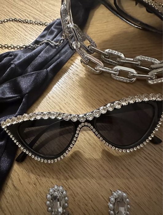 Солнцезащитные очки , новые - 4000