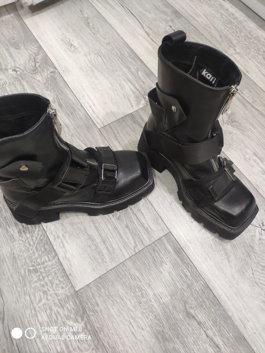 Продам осенние сапоги