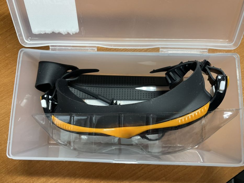 Очила за плуване