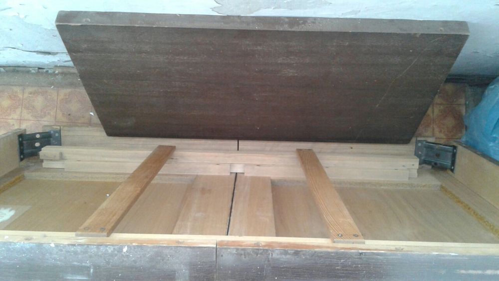 Продам стол раздвижной