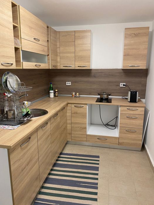 Дава се под наем Етаж от къща в Мездра - 80 кв.м за 306 € - Снимка #1