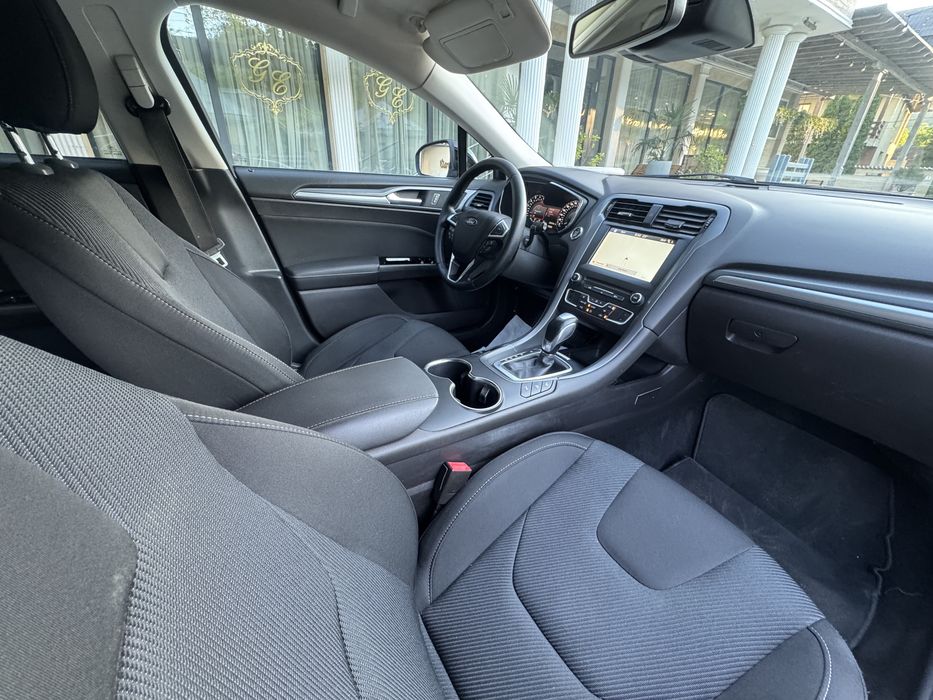 Ford Mondeo 2.0/Distronic/ line asist/navigație/euro6/ Rate