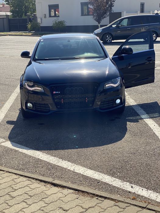 Audi a4 b8.