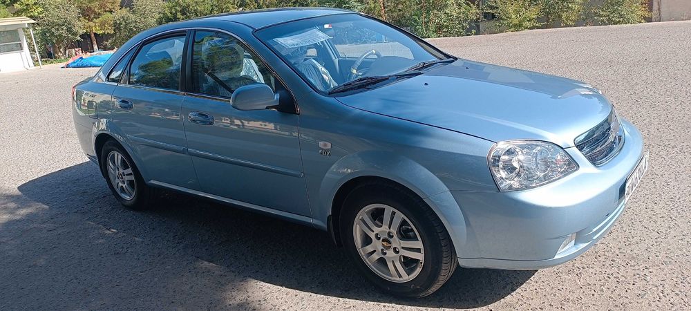 Chevrolet Lacetti 1.8  2014 год