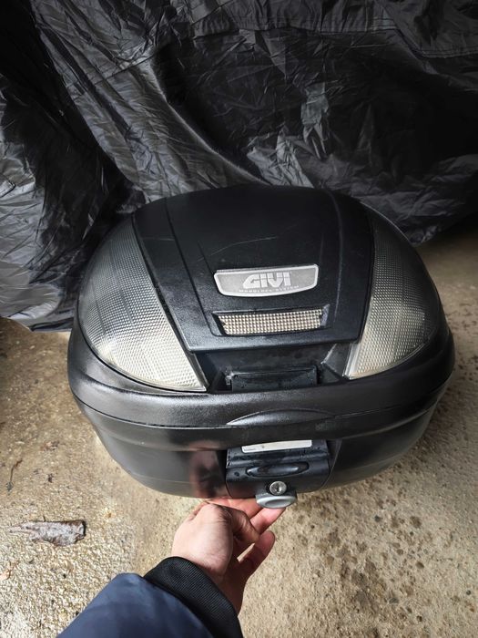 Topcase Givi honda hornet pc36