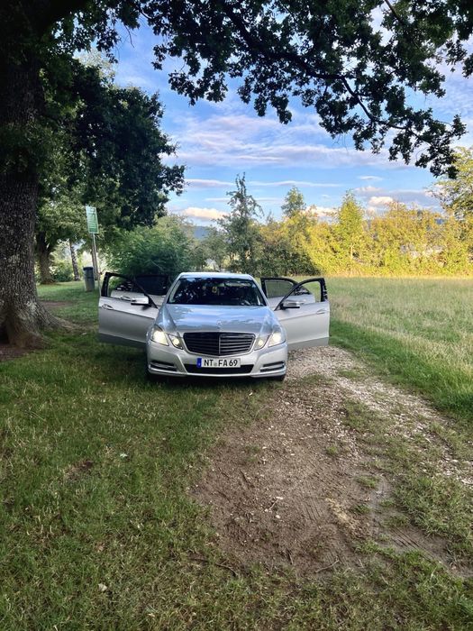 MERCEDES-BENZ E-Class