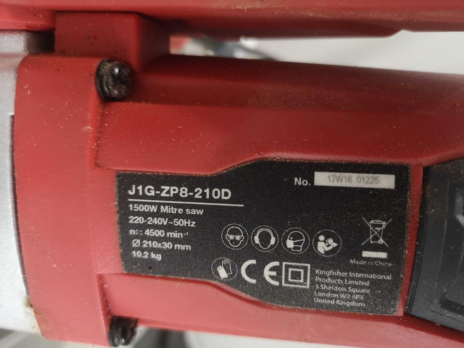 Циркуляр пендула - Pro 1500W / 210mm