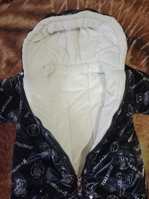 Продам весенний комбинезон