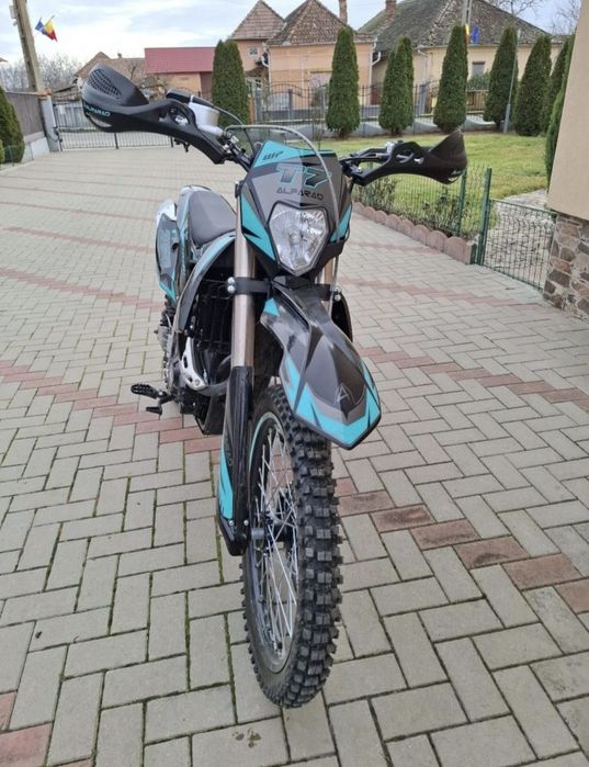 Vând moto cross enduro si chopper