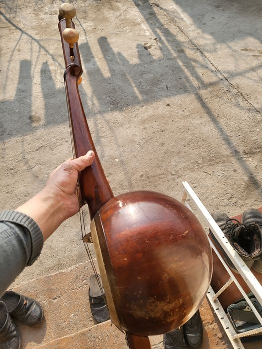 Sikripka xolati yaxshi  urnmaga.