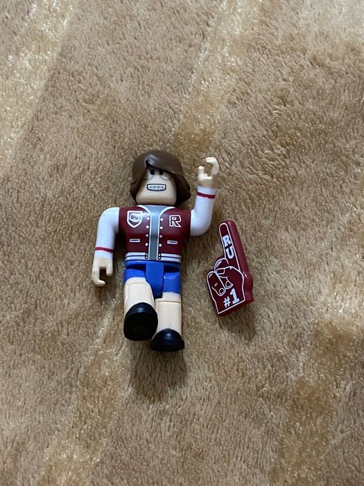 Продажа игрушек от roblox(оригинальные)