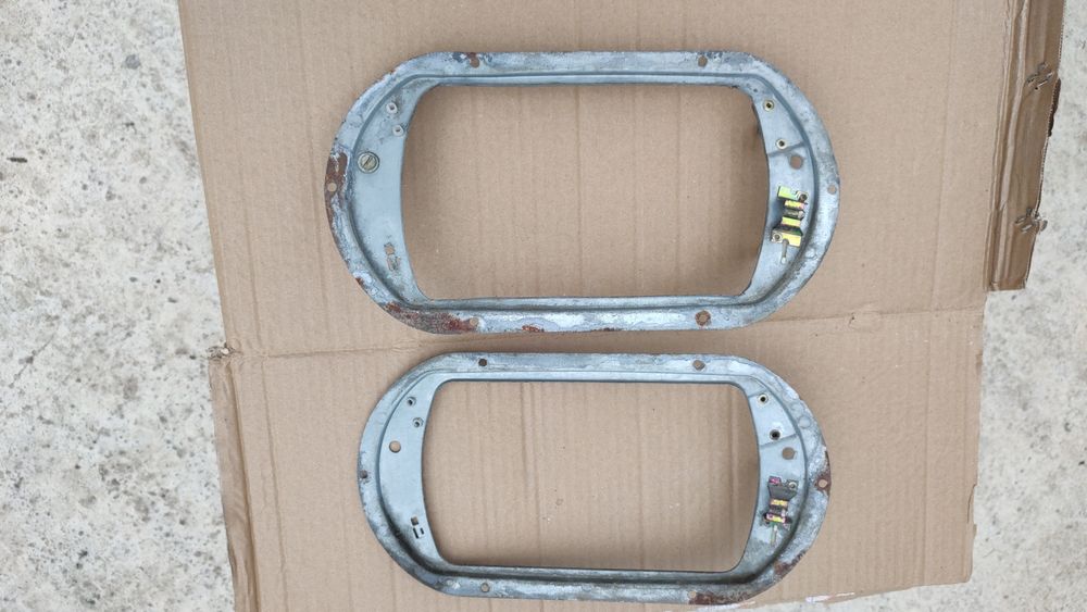 Rame suporti  faruri Dacia 1300,originale