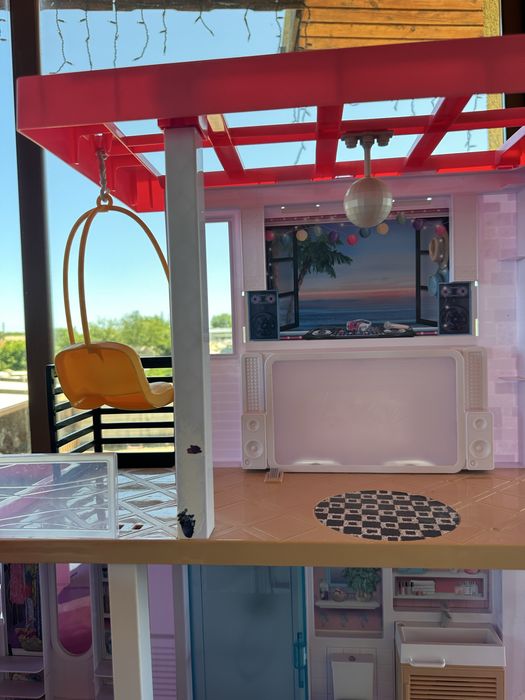 Barbie Dreamhouse, Барби Ортопедична клиника и др.