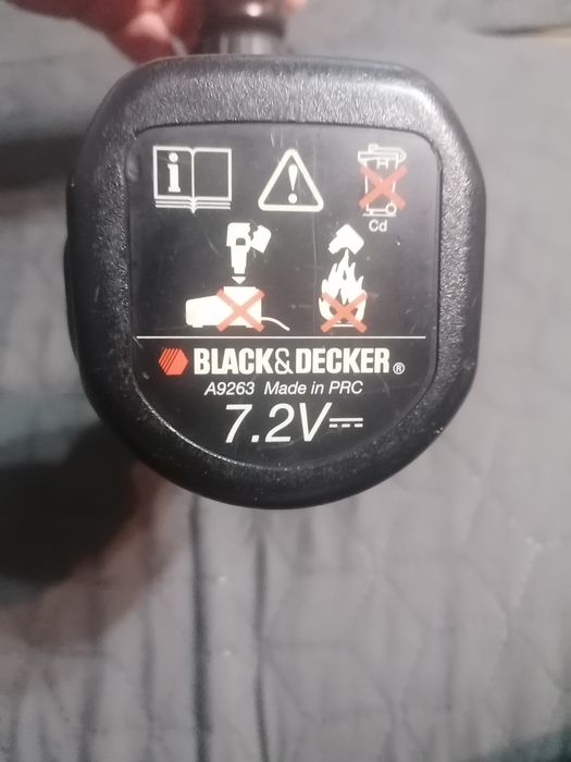 Винтоверт Black&Decker 7.2v