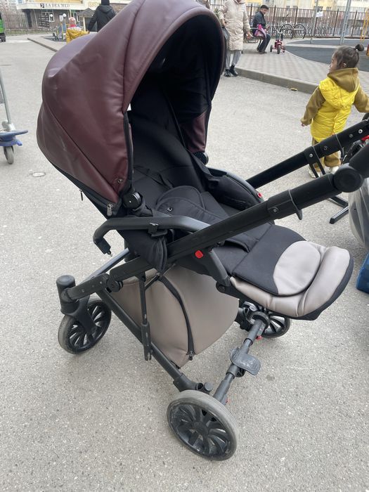 Детская коляска 3в1