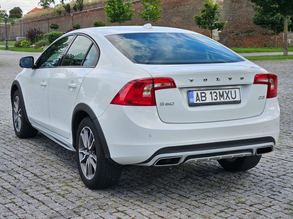 VOLVO S60 CROSS COUNTRY AN 2017  motor 2.0 diesel  AUTOMAT 8 TREPTE